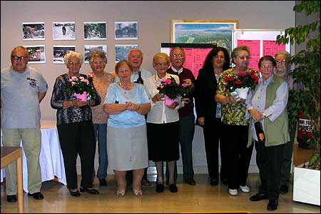 Die MannschaftssiegerInnen mit Fr. Heiszler und Hr. Neruda